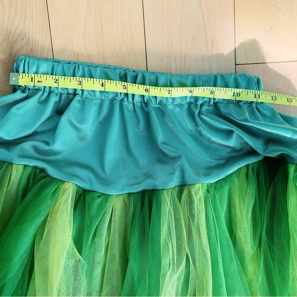Adult Tutu Perky Pixie Skirt Shade of Green• One Size Fits S-M - Picture 4 of 5